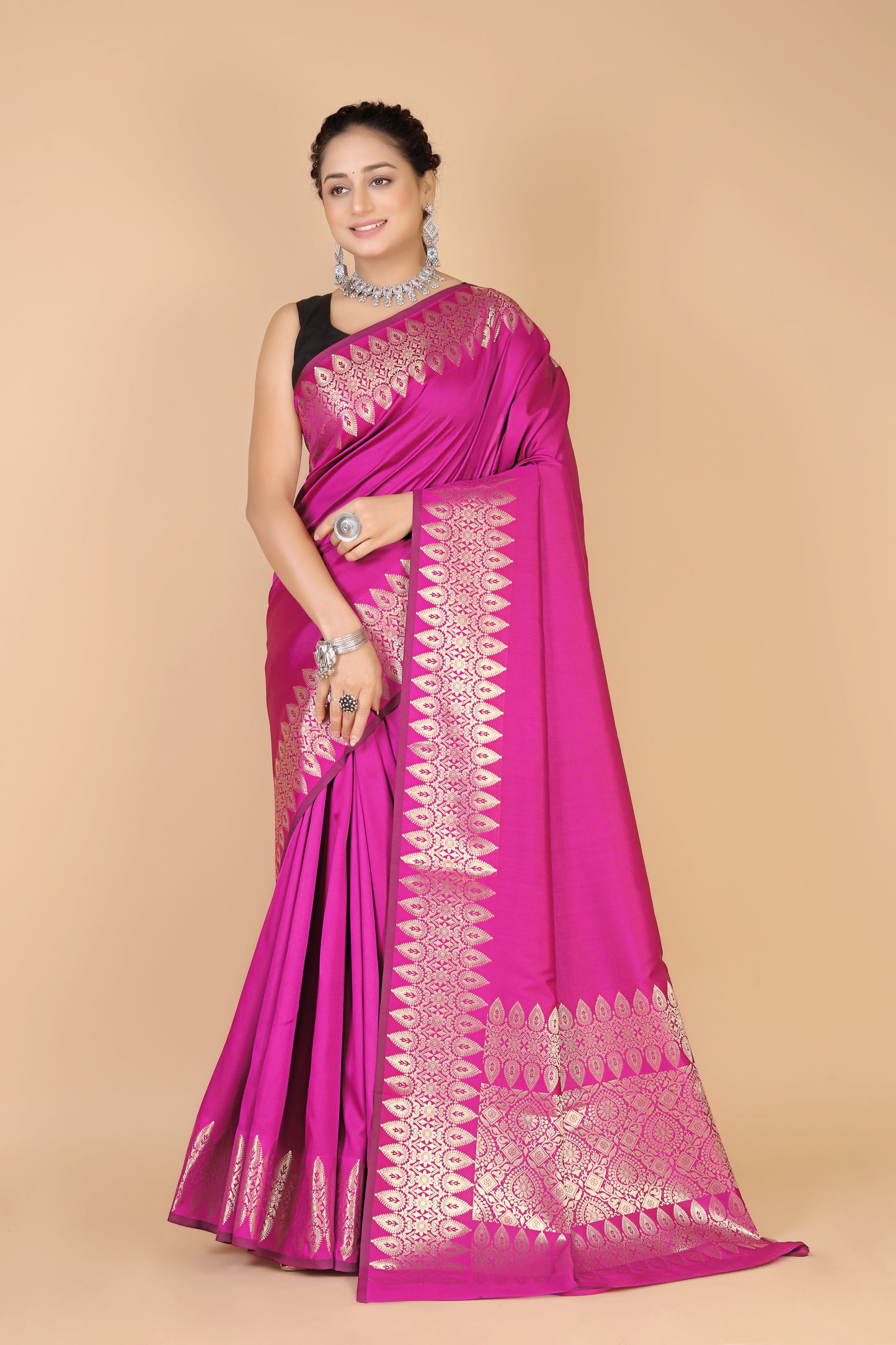 Magenta Pink Munga silk Saree-Sona