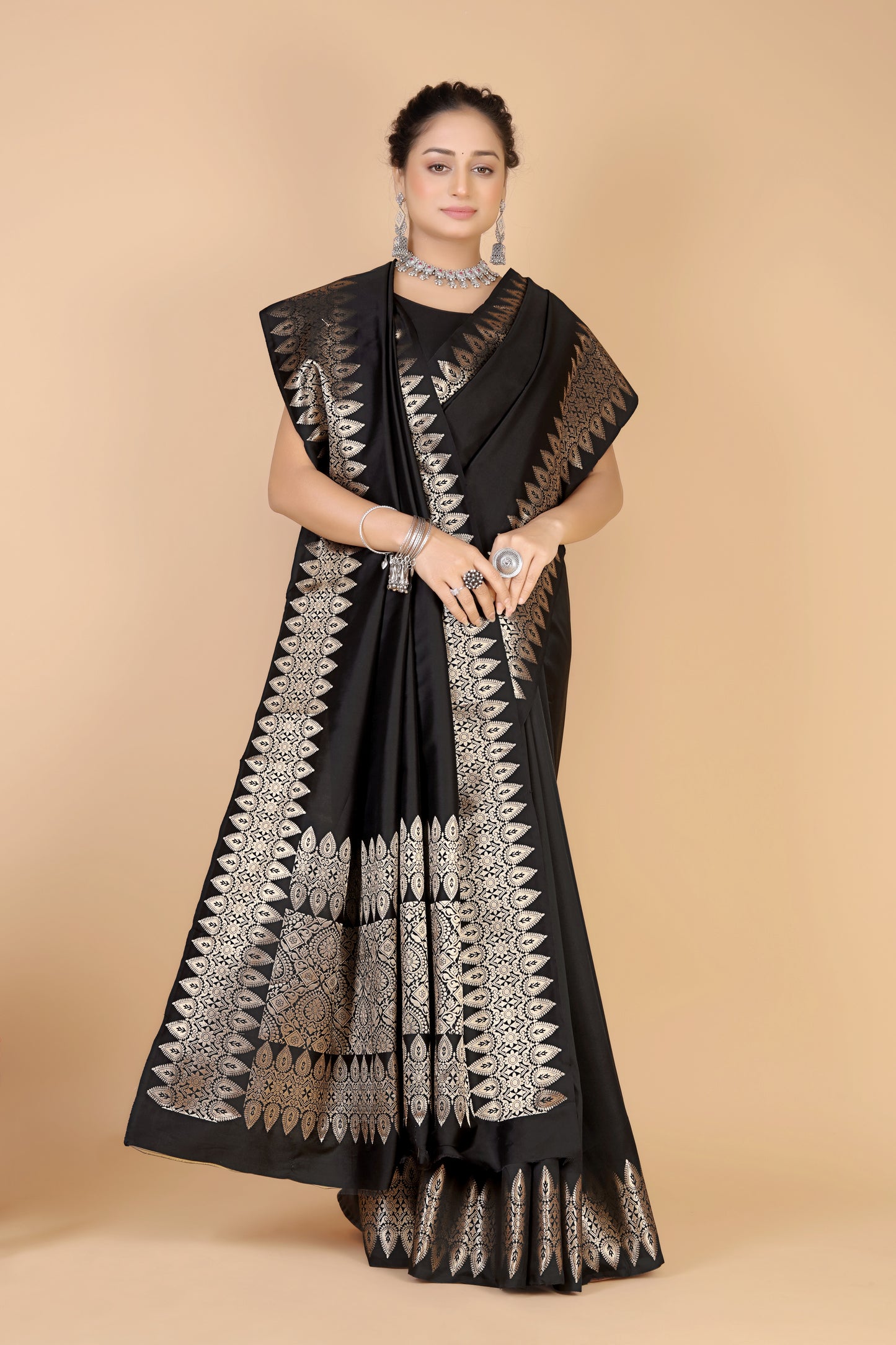 Black Munga silk Saree-Sona