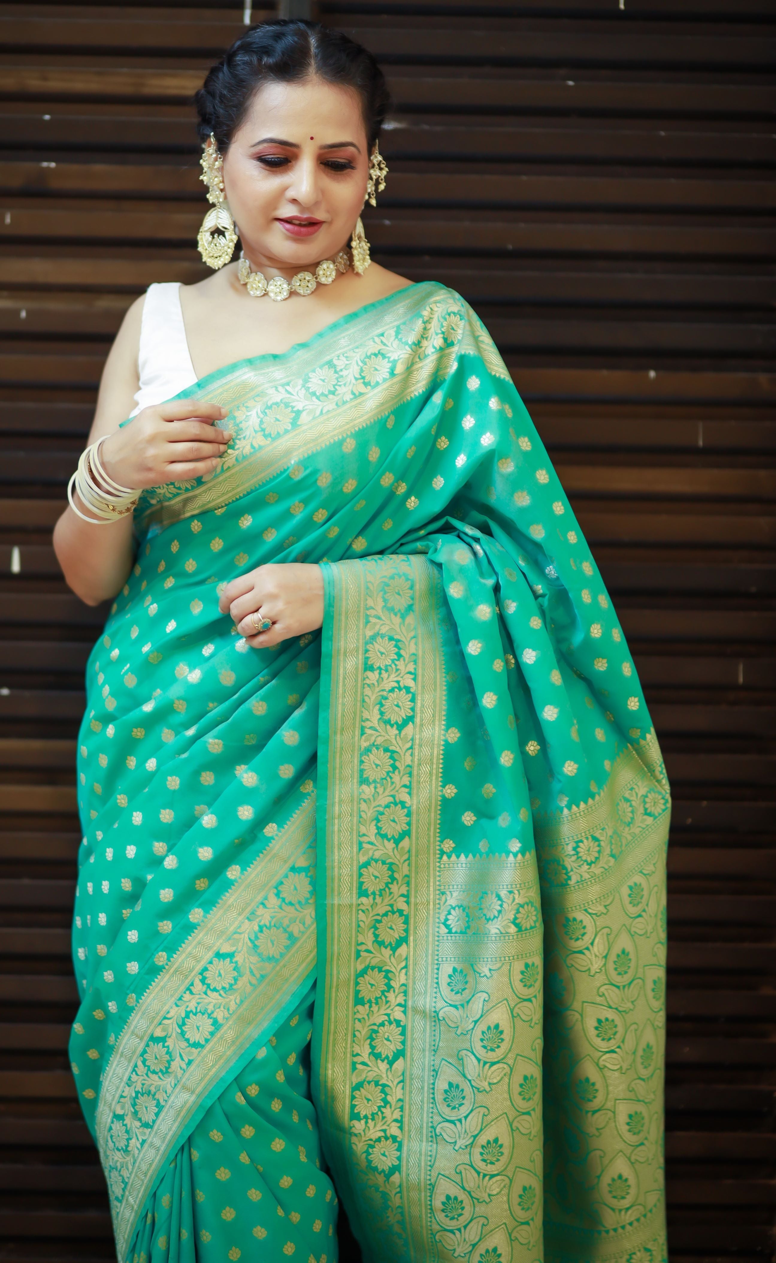 Buy Stunning Turquoise Patola Printed Silk Festival Wear Saree - Zeel  Clothing